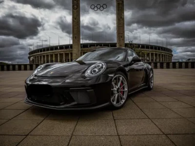 Rent a Porsche 911 GT3 in Berlin