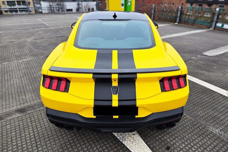 back site from Ford Mustang GT Dark Horse in Düsseldorf