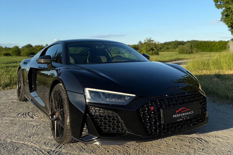 Rent an Audi R8 V10 Pervormance Coupe in Frankfurt