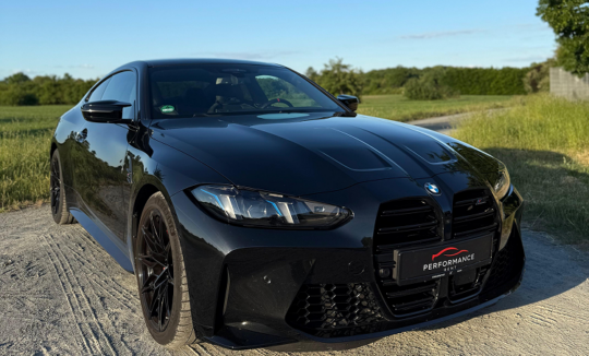 Rent a BWM M4 Competition in Frankfurt