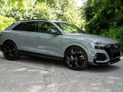Side View of an Audi RSQ8 in Munich
