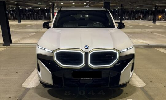 Front View of a BMW-XM in Frankfurt