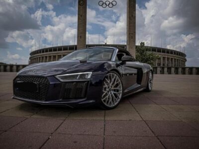 Front View of an Audi R8 V10 Spyder in Berlin