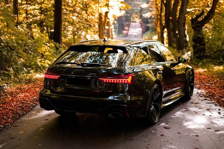 Back View of an Audi RS6 in Einbeck