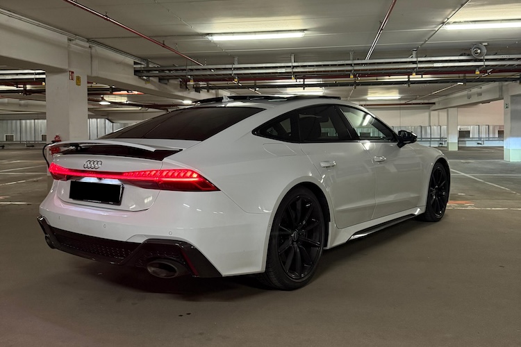 back site view form Audi RS7 in Berlin