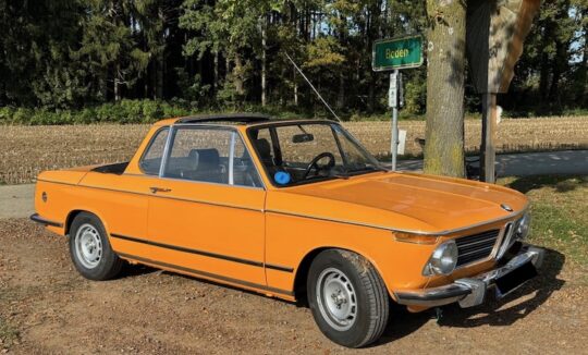 Front View of BMW 2002 Baur Cabrio classic car rental in Munich