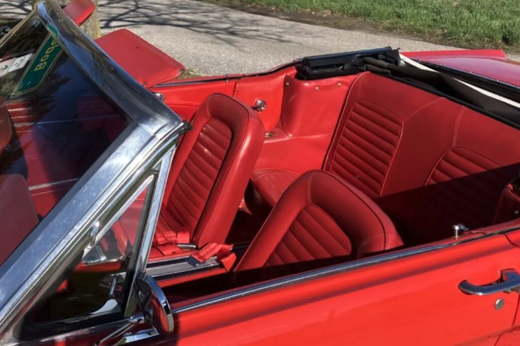 Interior View of a Ford Mustang Cabriolet classic car in Munich