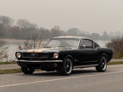 Rent a Ford Mustang Fastback Classic Car in Hamburg