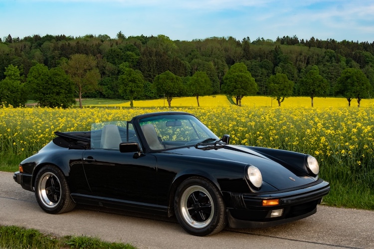 Sideview from Porsche 911 3.2 Cabrio in Munich