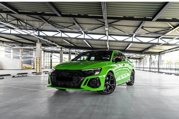 Frontview from Audi RS3 in Ulm