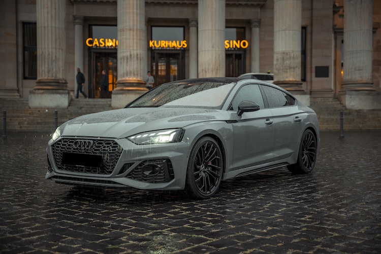 Frontview from Audi RS5 in Frankfurt