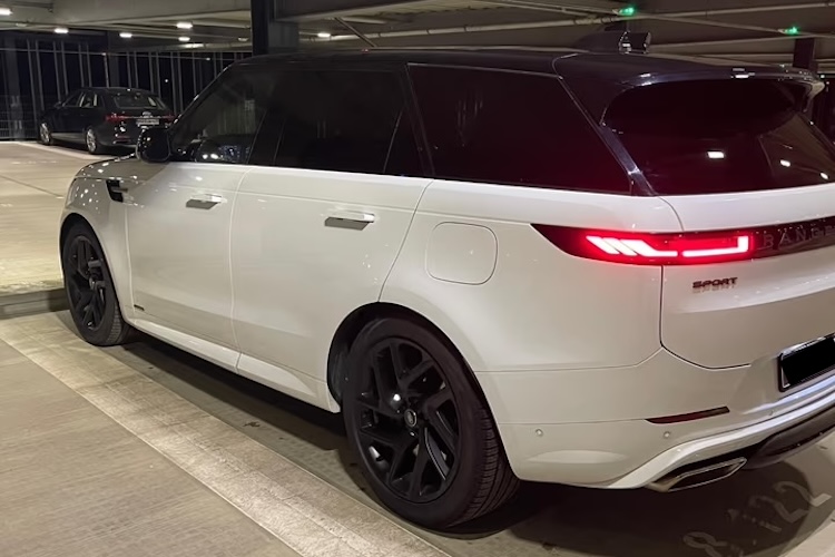 Left back side Range Rover Sport in Frankfurt