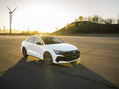 Rent a Audi RS3 Limousine in Hamburg