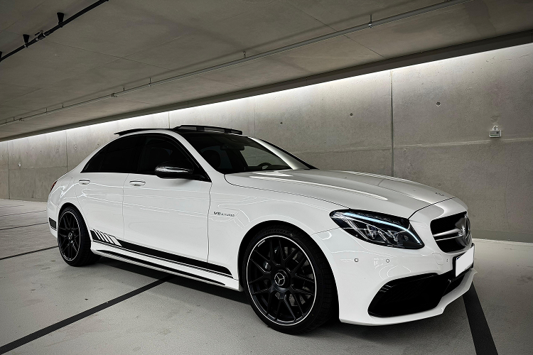 Side view Mercedes C63 AMG in Düsseldorf