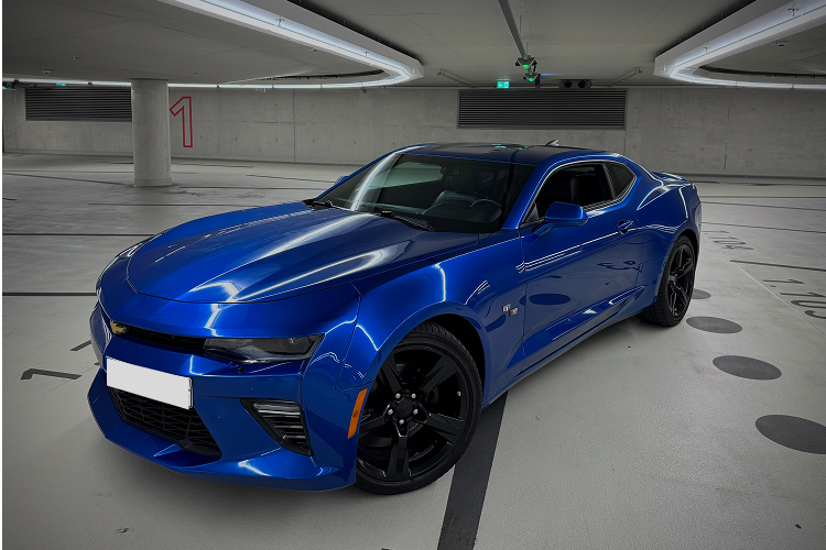 Rent a Chevrolet Camaro in Düsseldorf