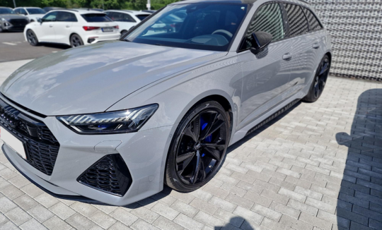Rent a Audi RS6 C8 in Dortmund