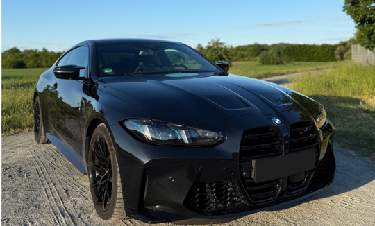 Rent a BWM M4 Competition in Frankfurt