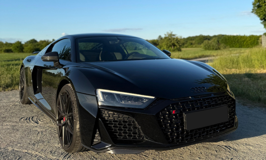 Rent an Audi R8 V10 Performance Coupé in Frankfurt