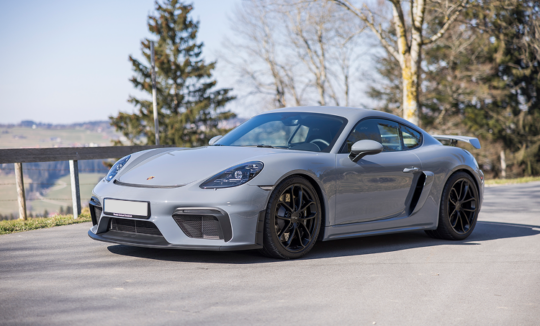 Rent a Porsche Cayman GT4 on Lake Constance