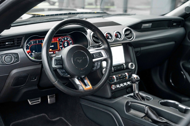 Interior Ford Mustang 2.3 Ecoboost in Braunschweig