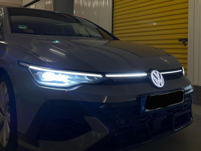 Rent a VW Golf 8 GTI Clubsport in Cologne