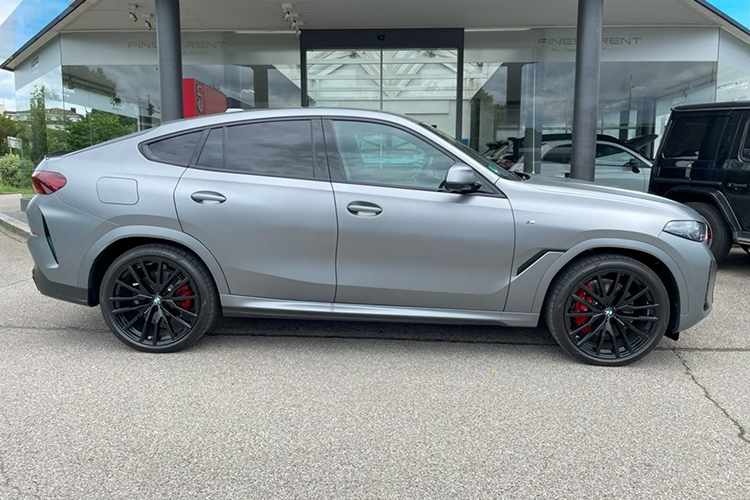Side view BMW X6 xDrive 40d at Munich