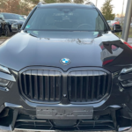 Front view BMW X7 xDrive 40d at Munich