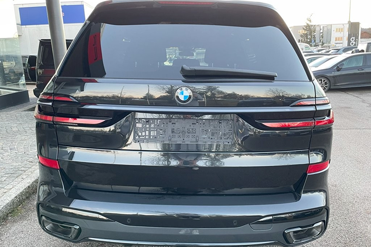 Back view BMW X7 xDrive 40d at Munich