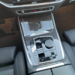 Center console BMW X7 xDrive 40d at Munich