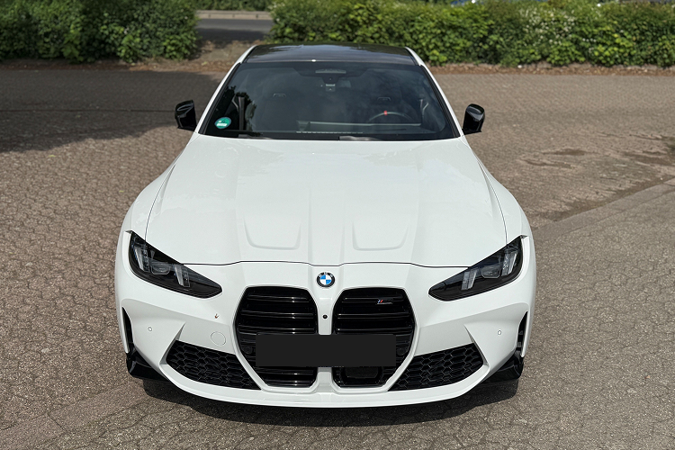 Top view BMW M4 Competition in Düsseldorf