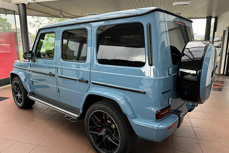 Side Mercedes-Benz G63 AMG in Munich
