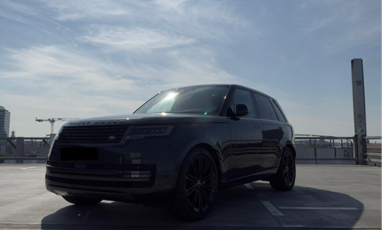 Rent a Range Rover D300 in Cologne