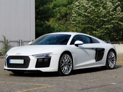 Rent an Audi R8 V10plus in Frankfurt