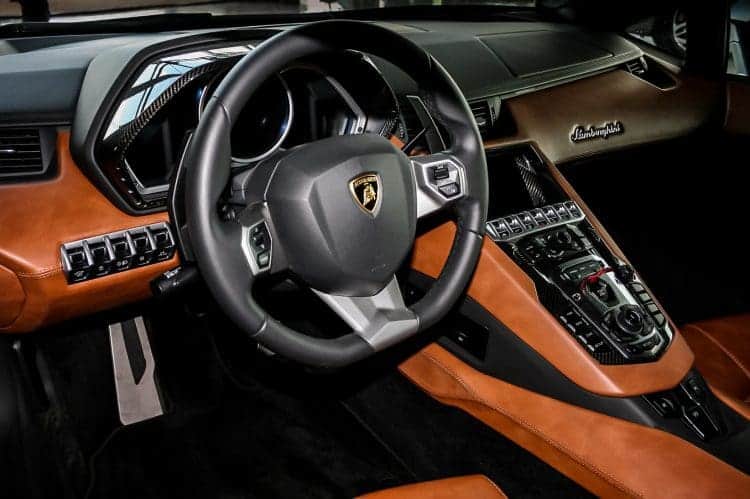 lamborghini aventador braunschweig cokpit