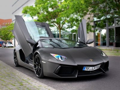 lamborghini aventador berlin vorn