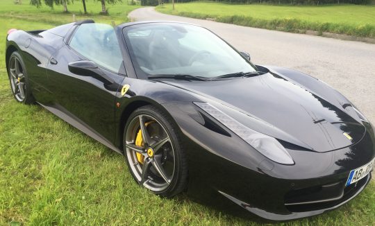Rent a Ferrari 458 Spider in Frankfurt now
