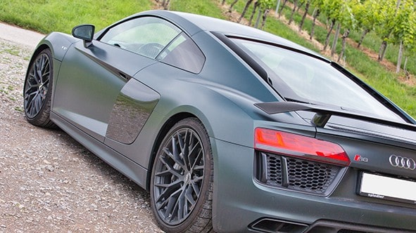 Rent an Audi R8 V10plus in Stuttgart