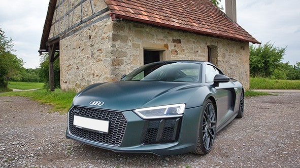 Rent an Audi R8 V10plus in Stuttgart