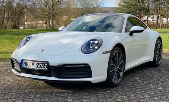 Rent a Porsche 911 Carrera in Cologne