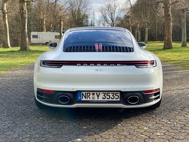 Rent a Porsche 911 Carrera in Cologne