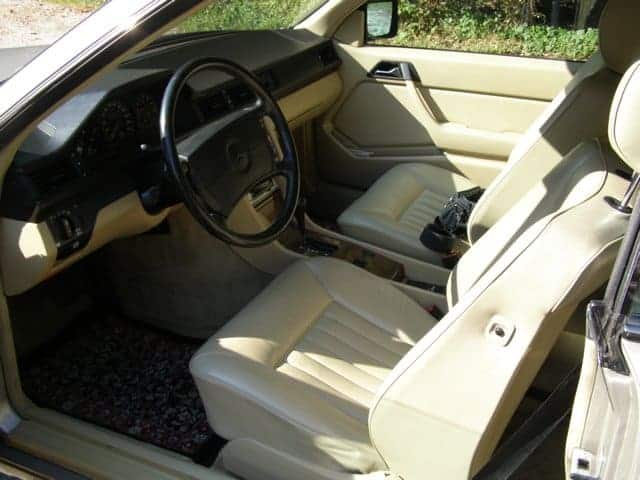 Rent a Mercedes 230 SL in Munich now