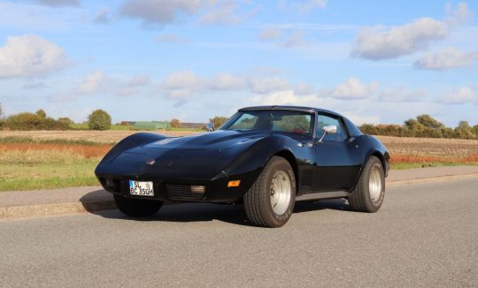 Rent a Corvette C3 Stingray in Flensburg