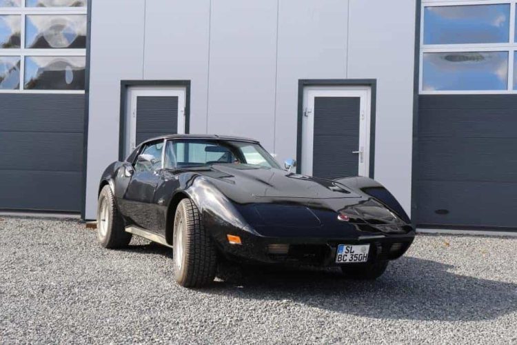 Rent a Corvette C3 Stingray in Flensburg