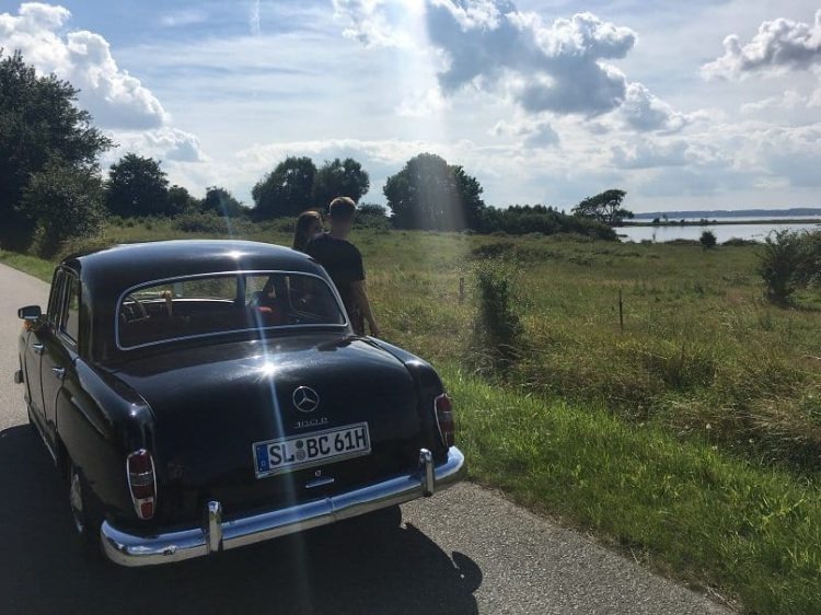 Rent a Mercedes 180 D in Flensburg