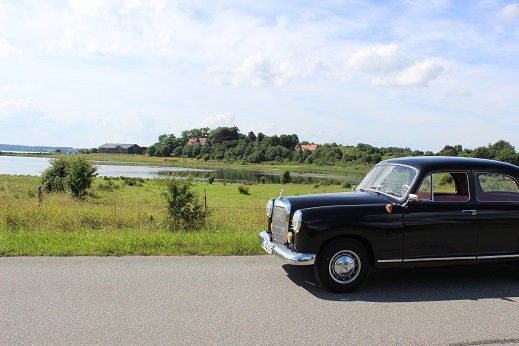 Rent a Mercedes 180 D in Flensburg