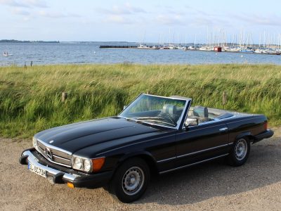 Rent a Mercedes 450SL in Flensburg