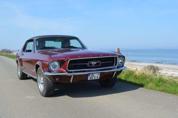 Rent a 1967 Ford Mustang in Flensburg