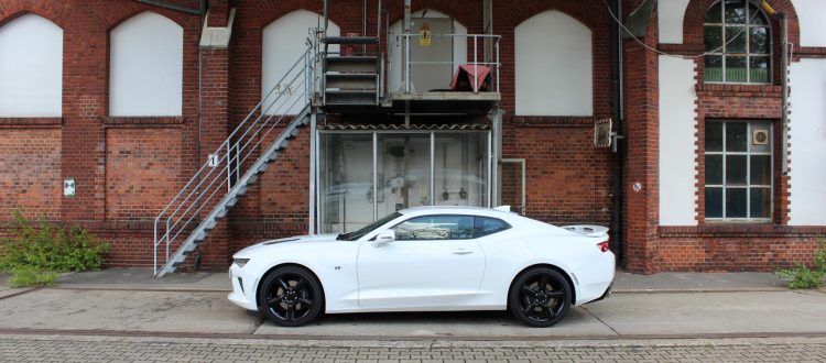 Rent a Chevrolet Camaro in Berlin