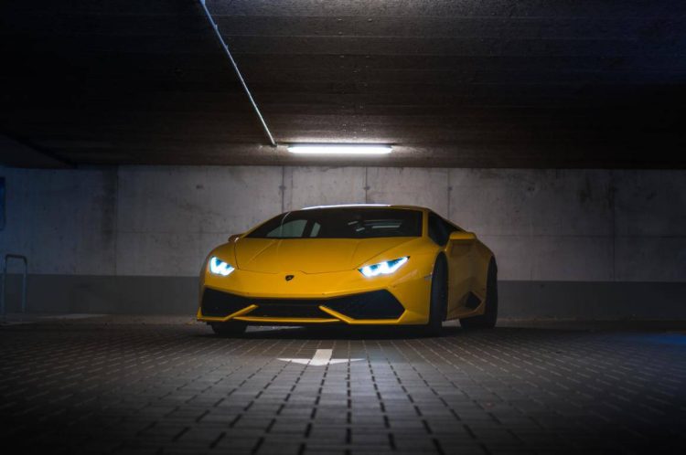 Rent a Lamborghini Huracan in Berlin