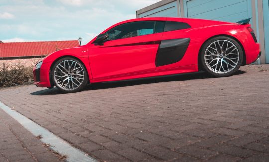 rent an audi r8